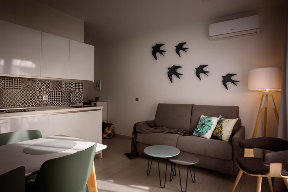 Kitchen or kitchenette, Living room, Dining area