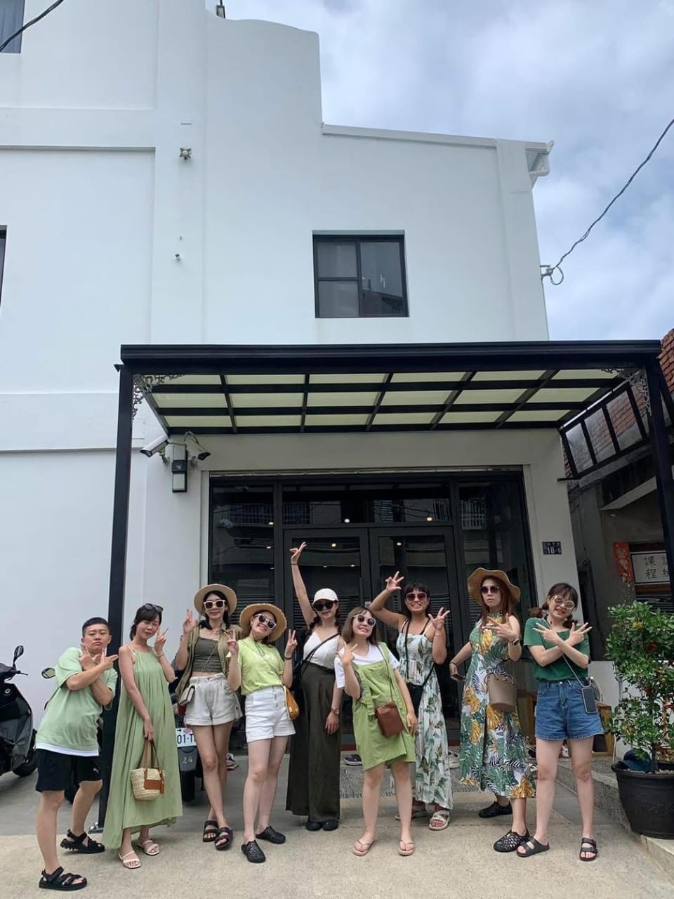 小琉王求 八八 民宿 Xiaoliuqiu 88 Homestay 平價 團體多人包棟 家庭親子 首選 Bed and Breakfast in Kaohsiung