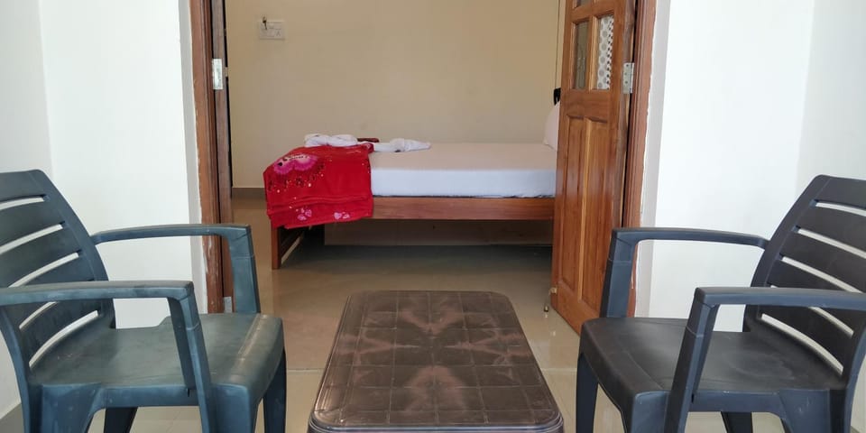 Bed, Balcony/Terrace, Seating area, Bedroom