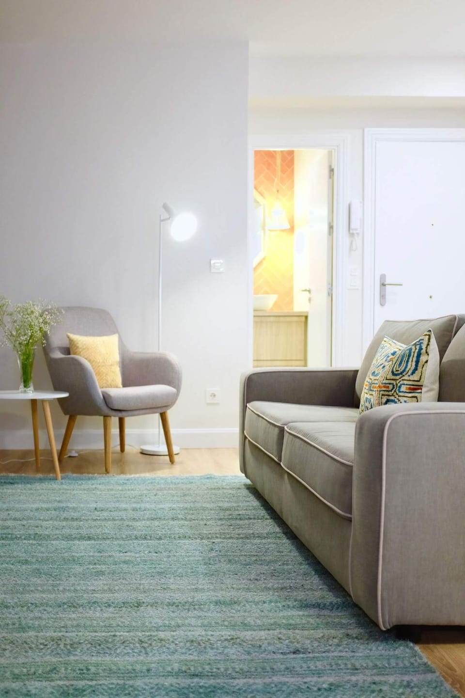 Living room, Seating area