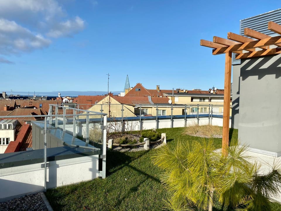 Patio, Spring, Day, Balcony/Terrace, On site, City view, Landmark view, Sea view