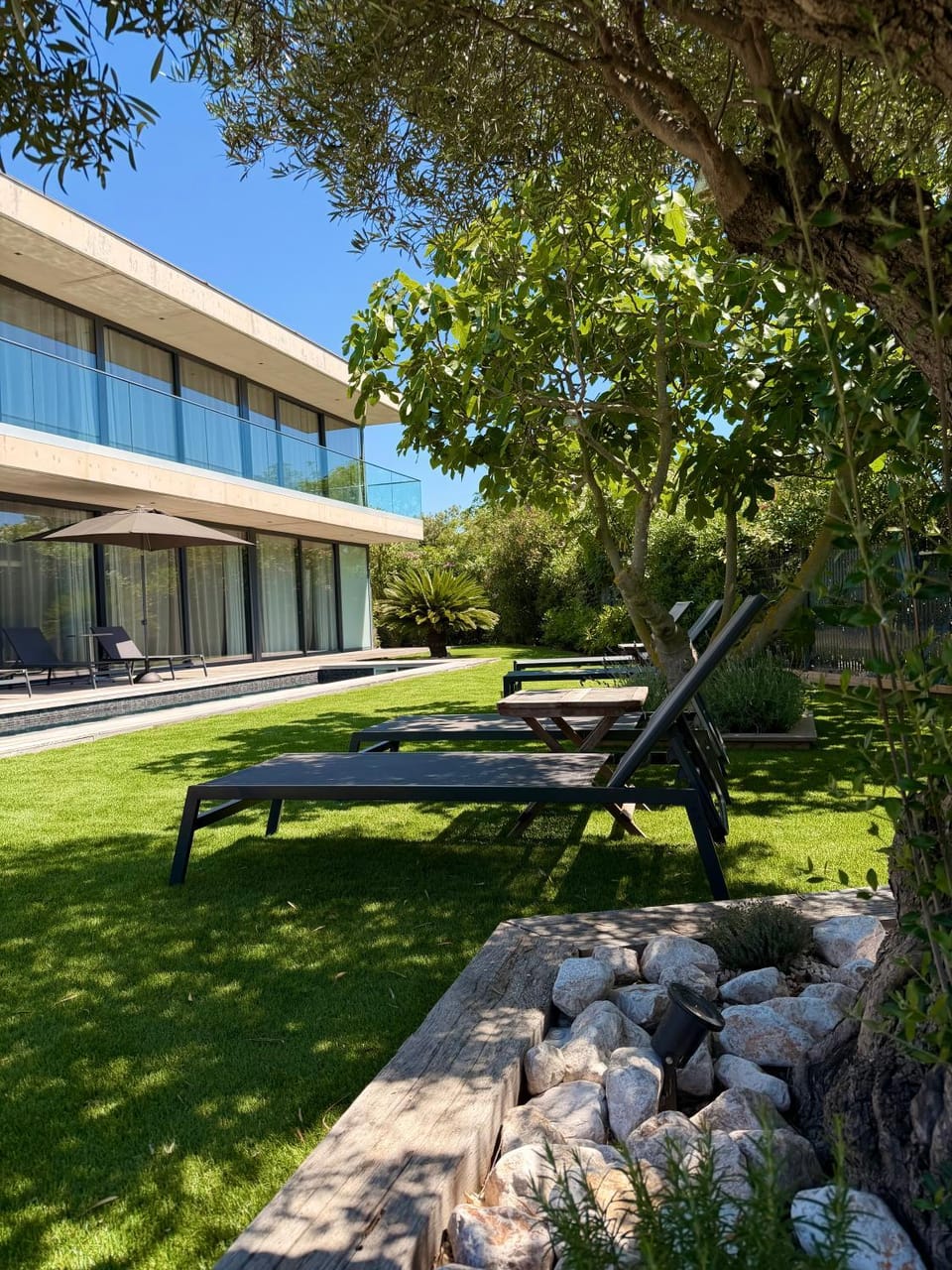 Property building, Natural landscape, Garden, Garden view