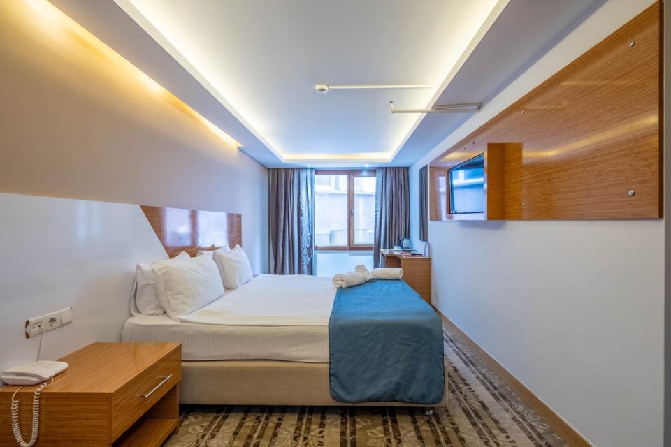 Bulvar Hotel Hotel in Izmir