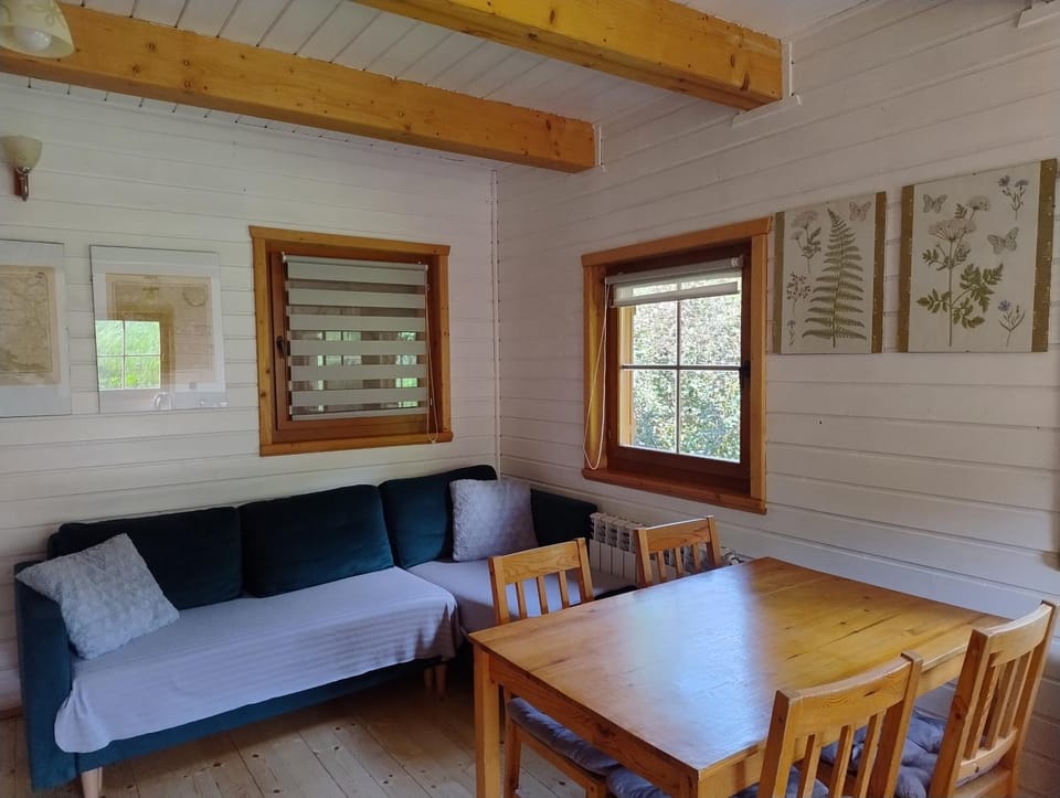 Chatka w gorach Nature lodge in Lower Silesian Voivodeship