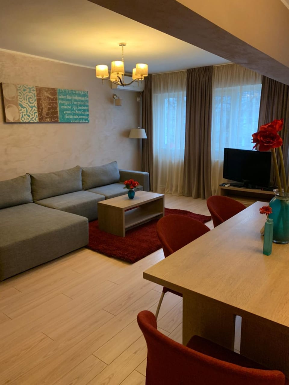 Communal lounge/ TV room