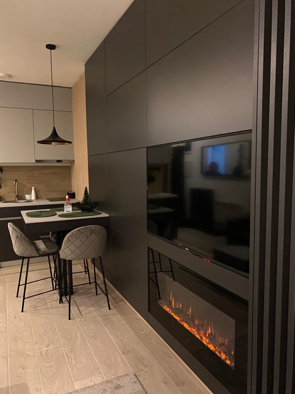 TV and multimedia, Dining area