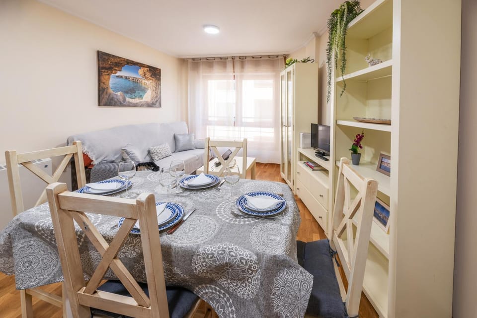 apartamento centro sanxenxo con parking gratis Apartment in Sanxenxo