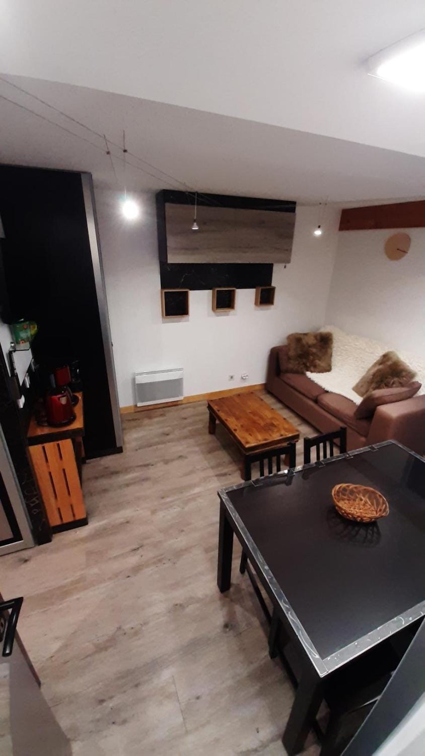 appartement luxe Vars pied des pistes 6 couchages Apartment in Piedmont