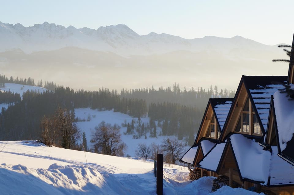 Neighbourhood, Natural landscape, Garden view, Mountain view