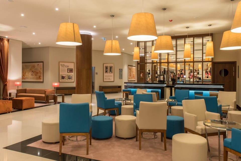 Lounge or bar, Lounge or bar