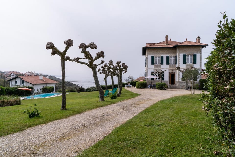 Property building, Beach, Sea view, Swimming pool