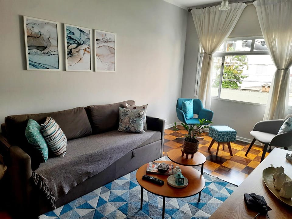 Communal lounge/ TV room, TV and multimedia, Living room, Seating area