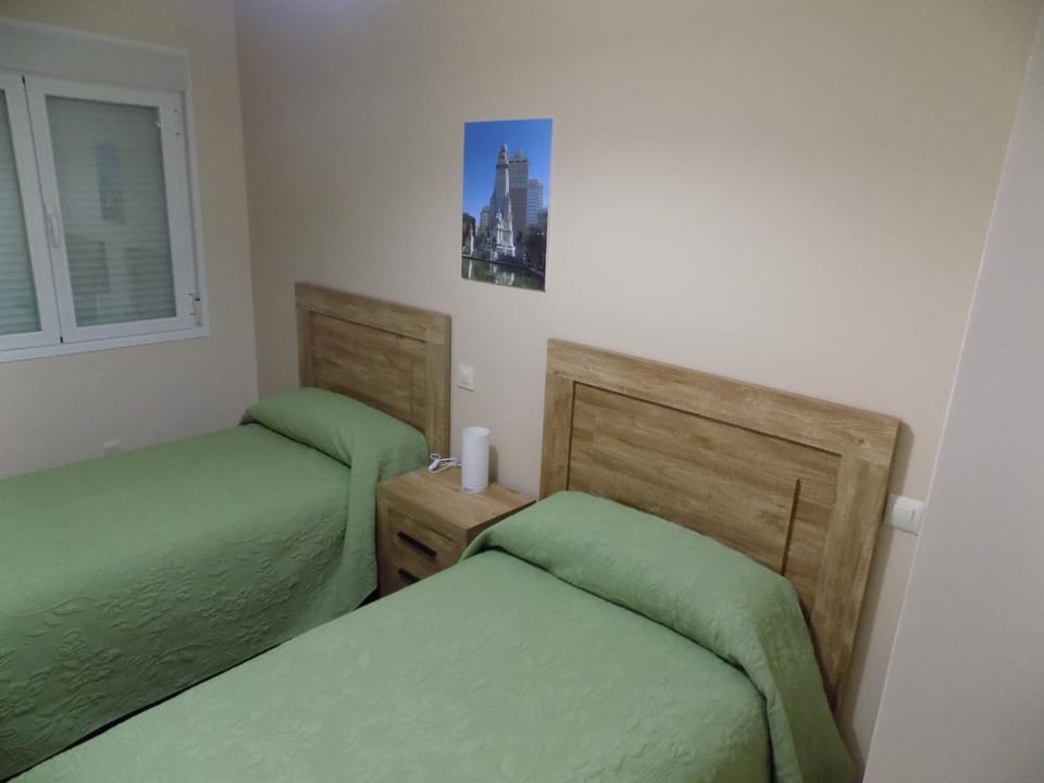 Photo of the whole room, Decorative detail