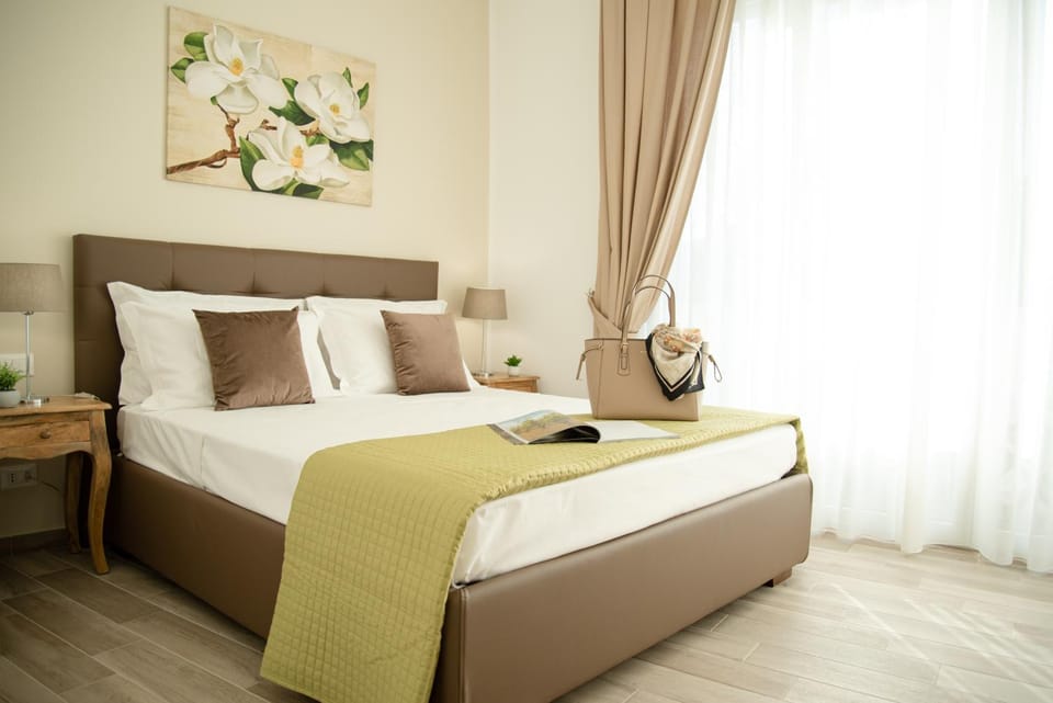 Porta Aragonese Luxury Rooms Bed and Breakfast in Palermo