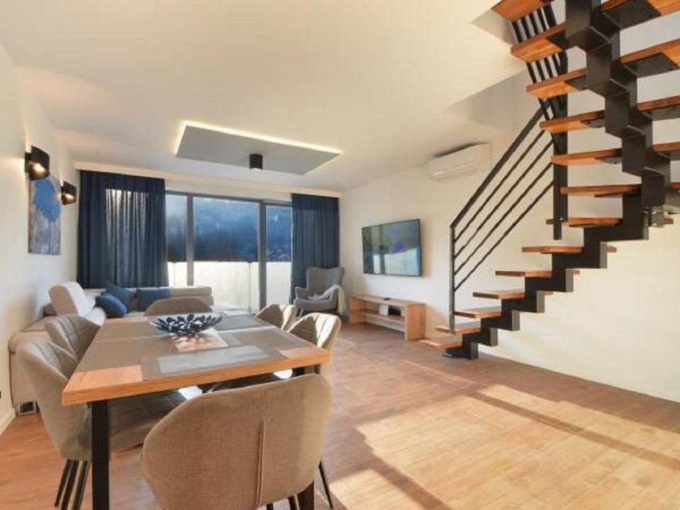 Apartament dla rodzin Marron 12 z sauną, bawialnią i widokiem na Skrzyczne - Dream Apart Apartment in Poland