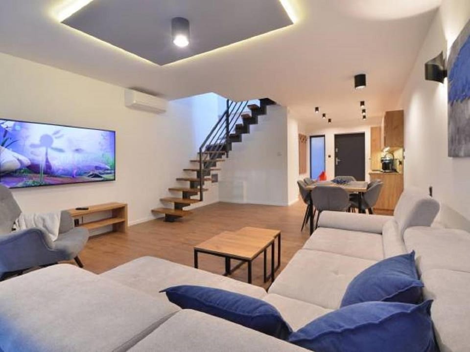 Apartament dla rodzin Marron 12 z sauną, bawialnią i widokiem na Skrzyczne - Dream Apart Apartment in Poland
