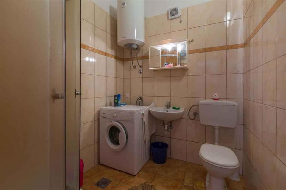 Shower, Bathroom, washing machine