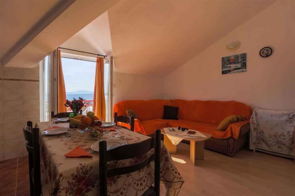 Balcony/Terrace, Living room, Seating area, Dining area