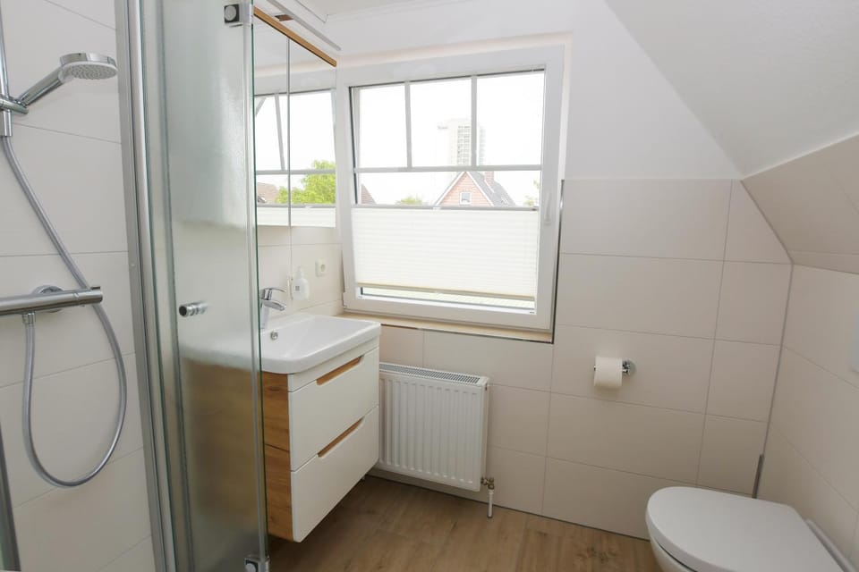 Bathroom, Decorative detail