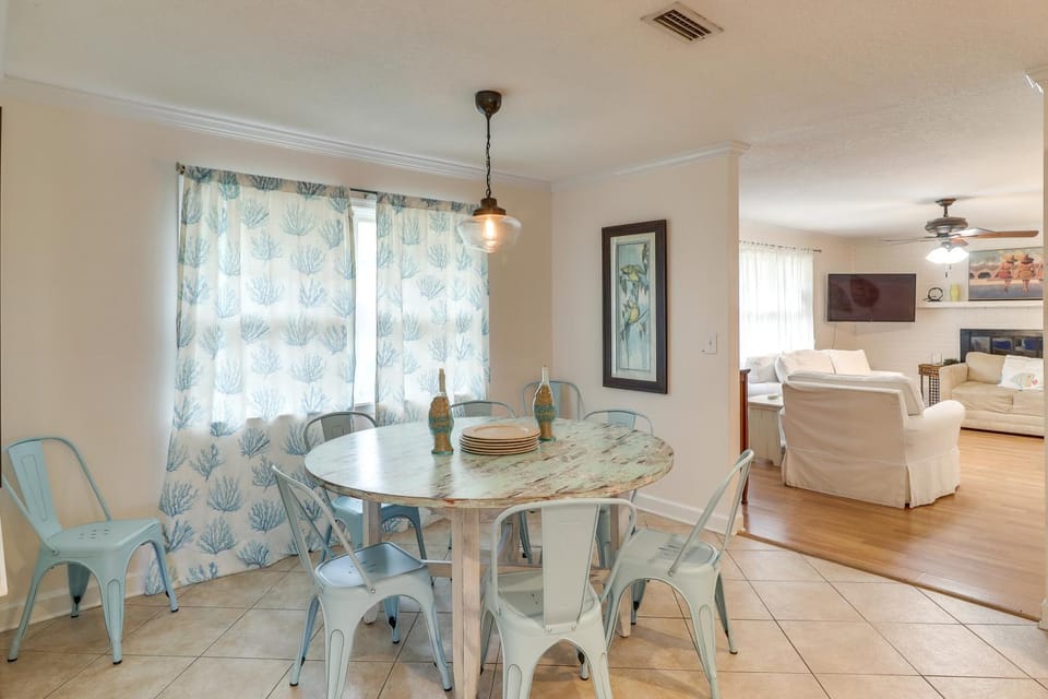 Beach Retreat in Jacksonville: Pet/Family-Friendly House in Jacksonville Beach