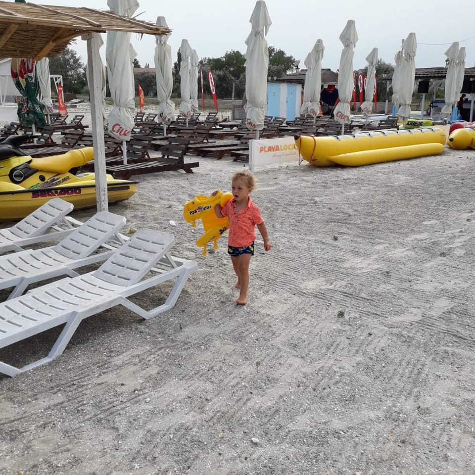 Beach, children