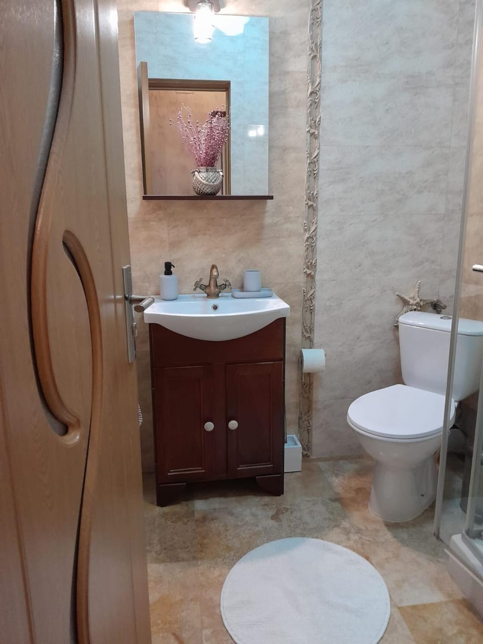 Shower, Toilet, Bathroom