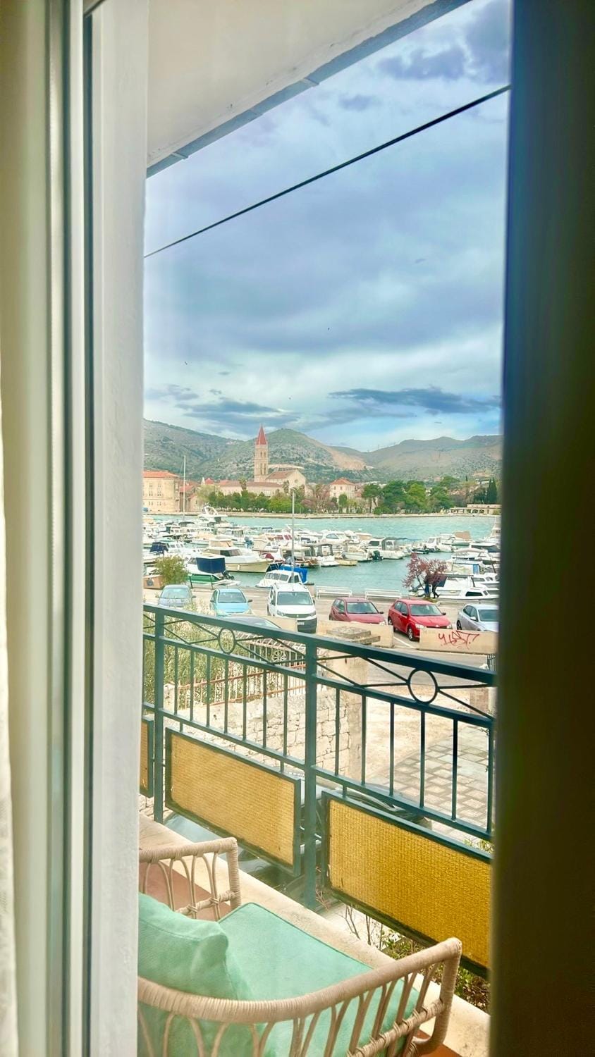 Apartmani Čagalj Apartment in Trogir