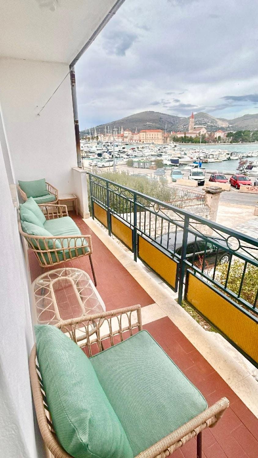 Apartmani Čagalj Apartment in Trogir