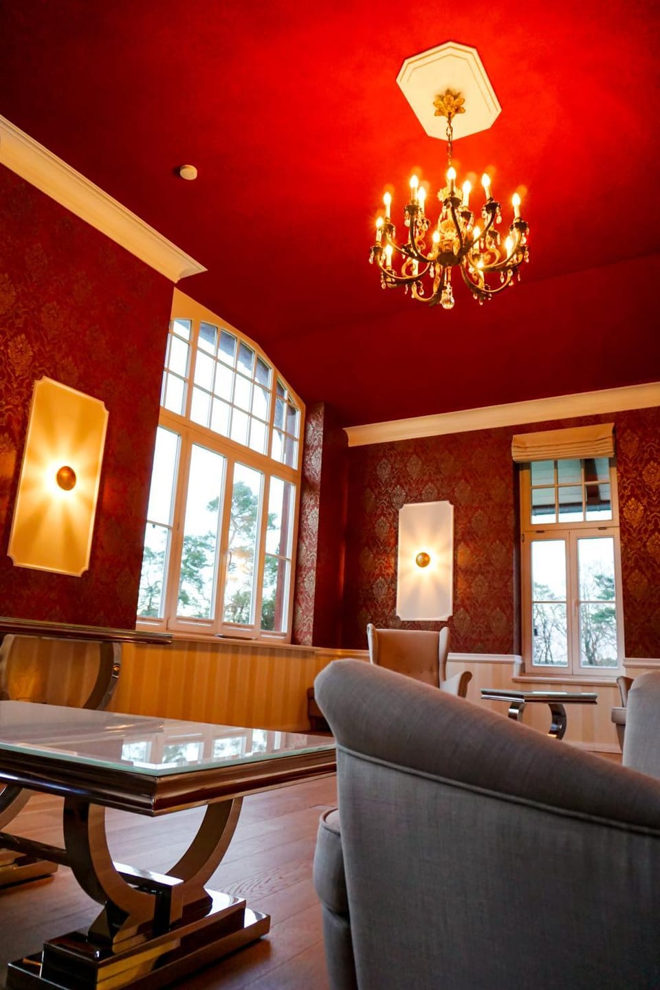 Lounge or bar, flat iron