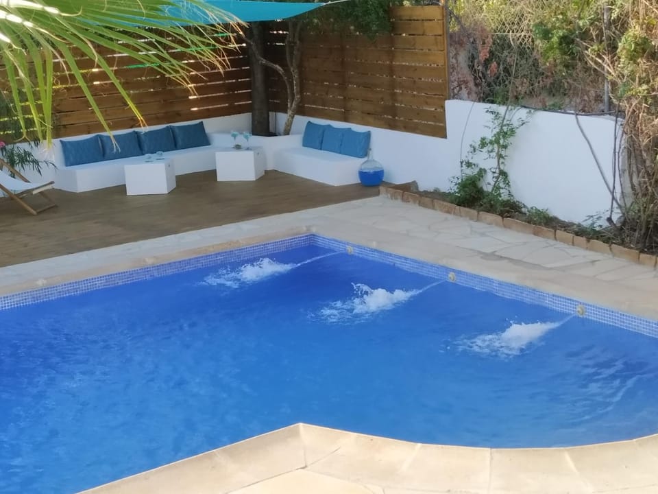 Pool view, Swimming pool