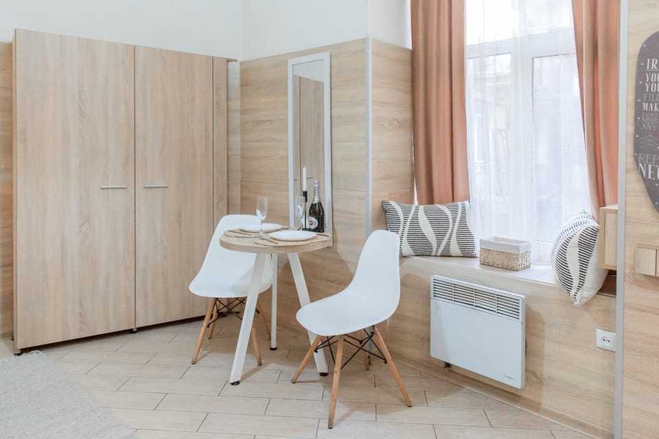 Смарт квартира з ремонтом в центрі біля клубу MALEVICH Apartment in Lviv