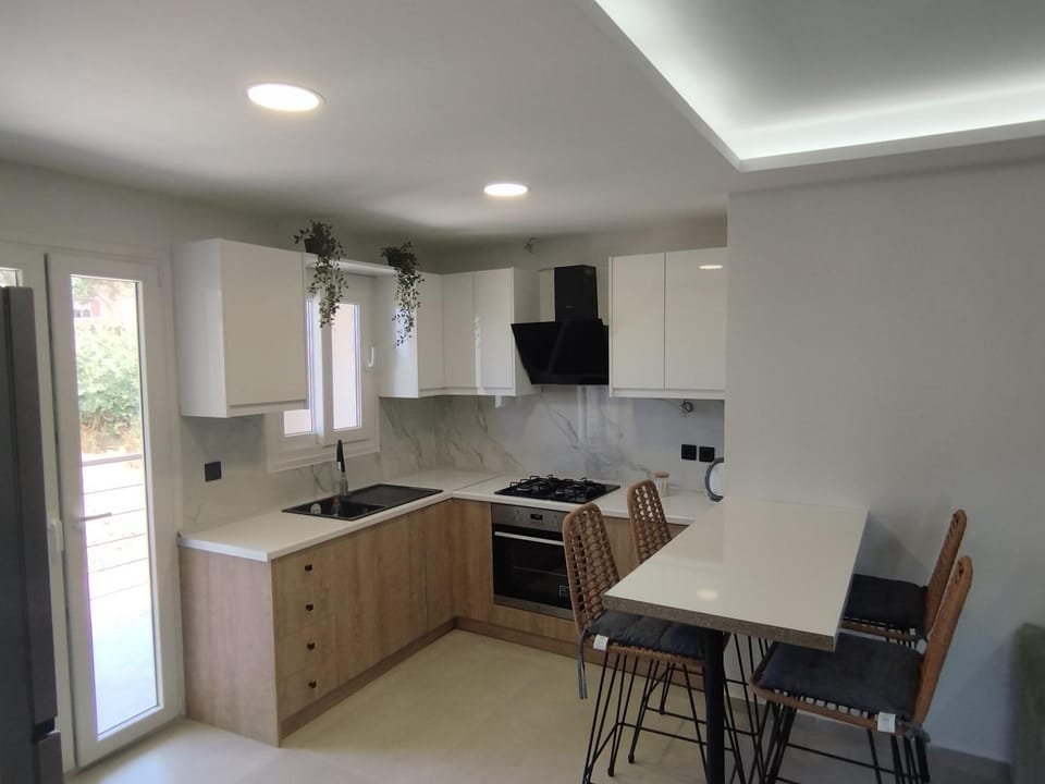 Kitchen or kitchenette, stove