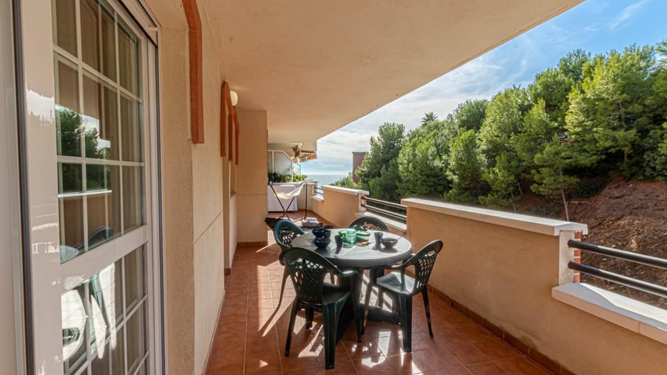 797 Holiday Rentals- Piso con amplia terraza a solo 1 min de la playa Apartment in Benalmadena