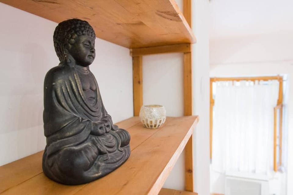 Pine Tree Studio in Historical City Centre Apartment in Hungary