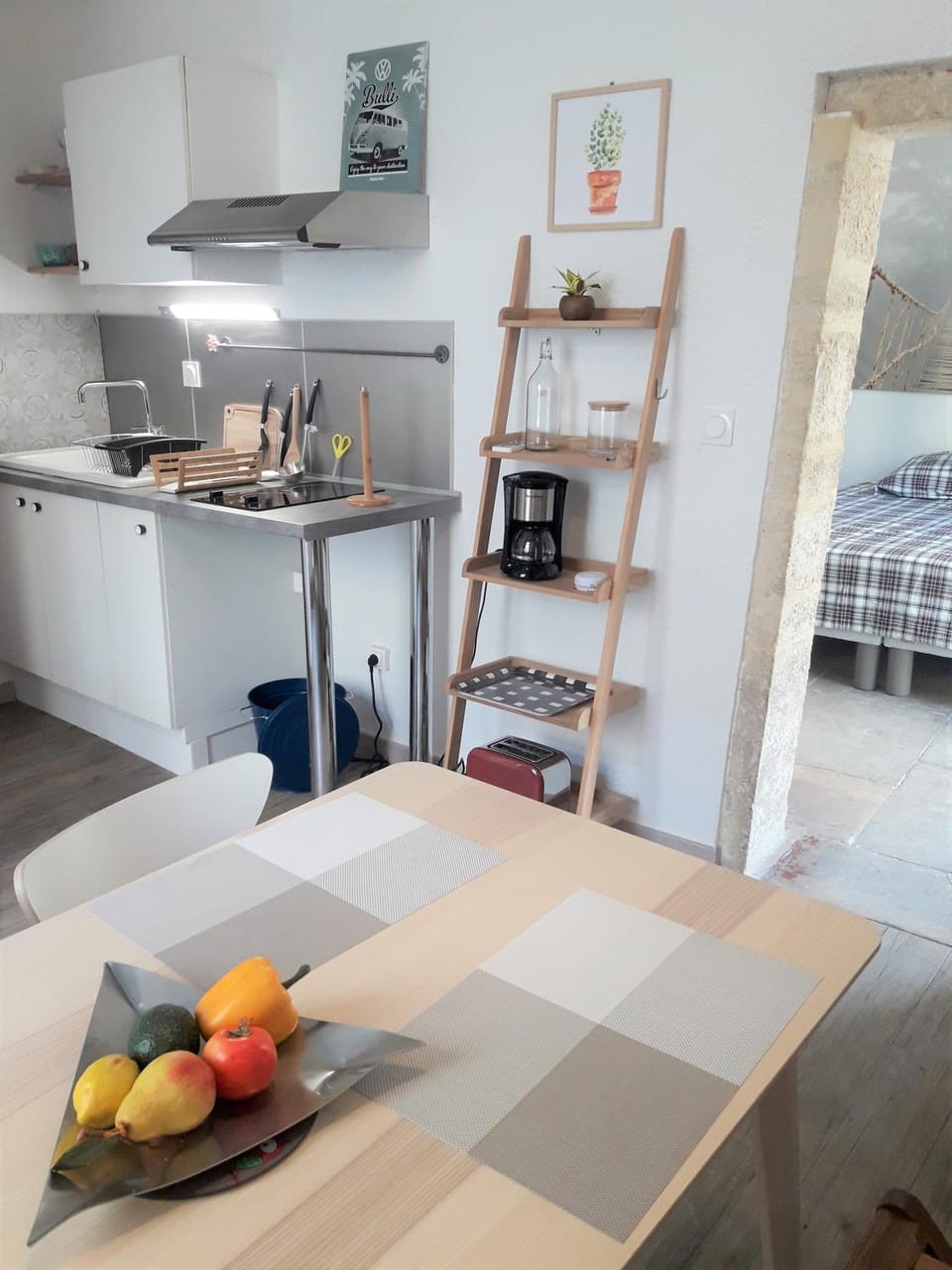 Kitchen or kitchenette, Seating area