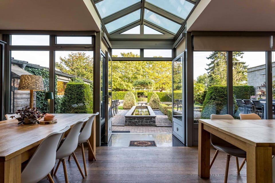 Dining area, Garden view