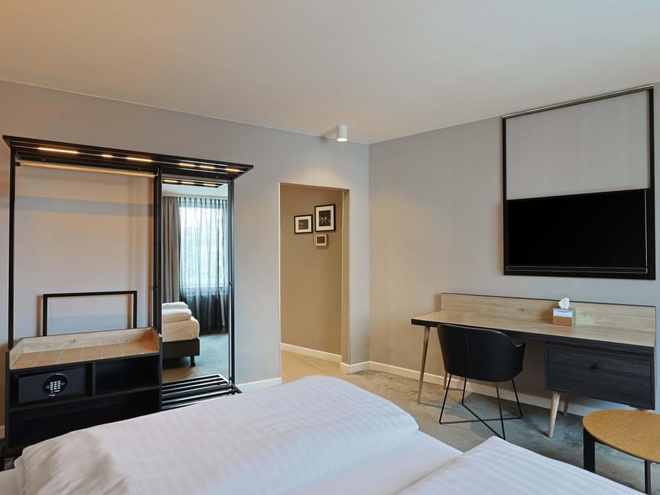 Bed, Photo of the whole room