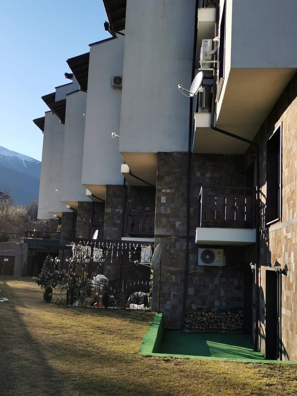 Property building, Garden