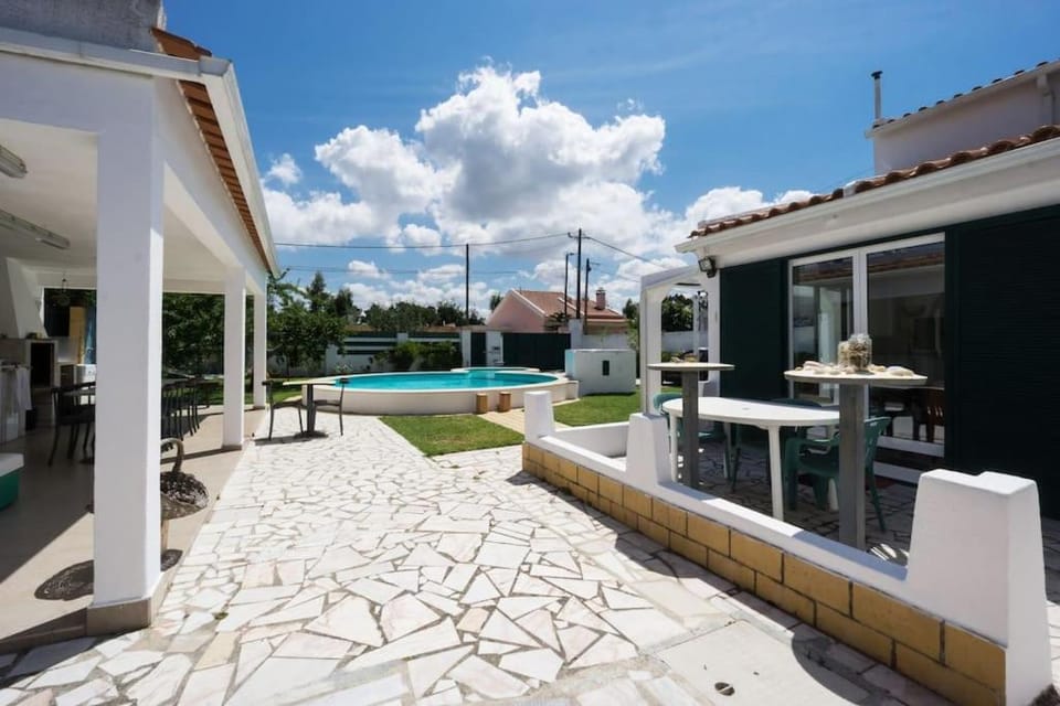 Patio, Day, Garden, Dining area, Garden view, Pool view, Swimming pool