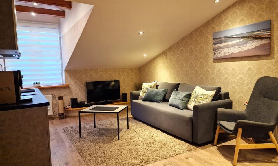 TV and multimedia, Seating area