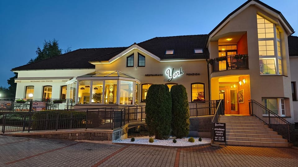Penzion YORK Hotel in Lower Silesian Voivodeship