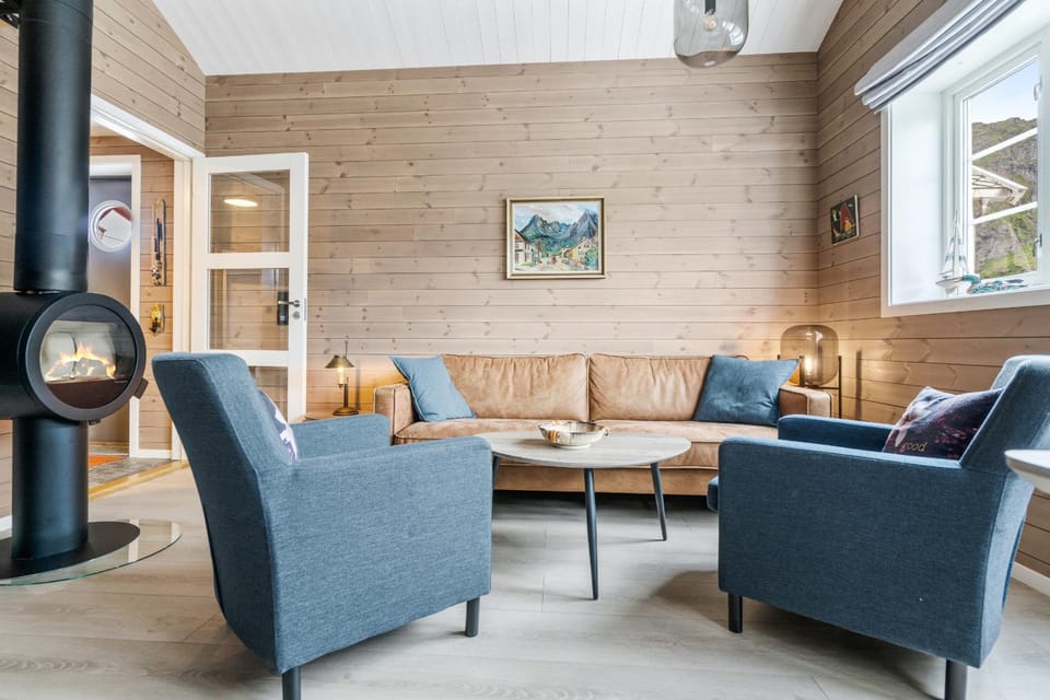 Living room, Seating area, fireplace