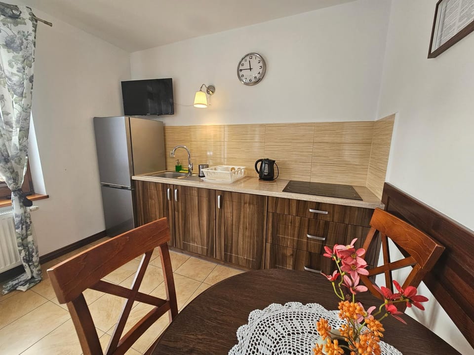 TV and multimedia, Kitchen or kitchenette