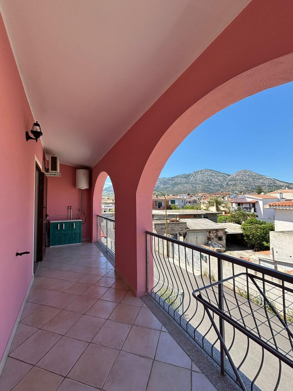 Balcony/Terrace, Mountain view