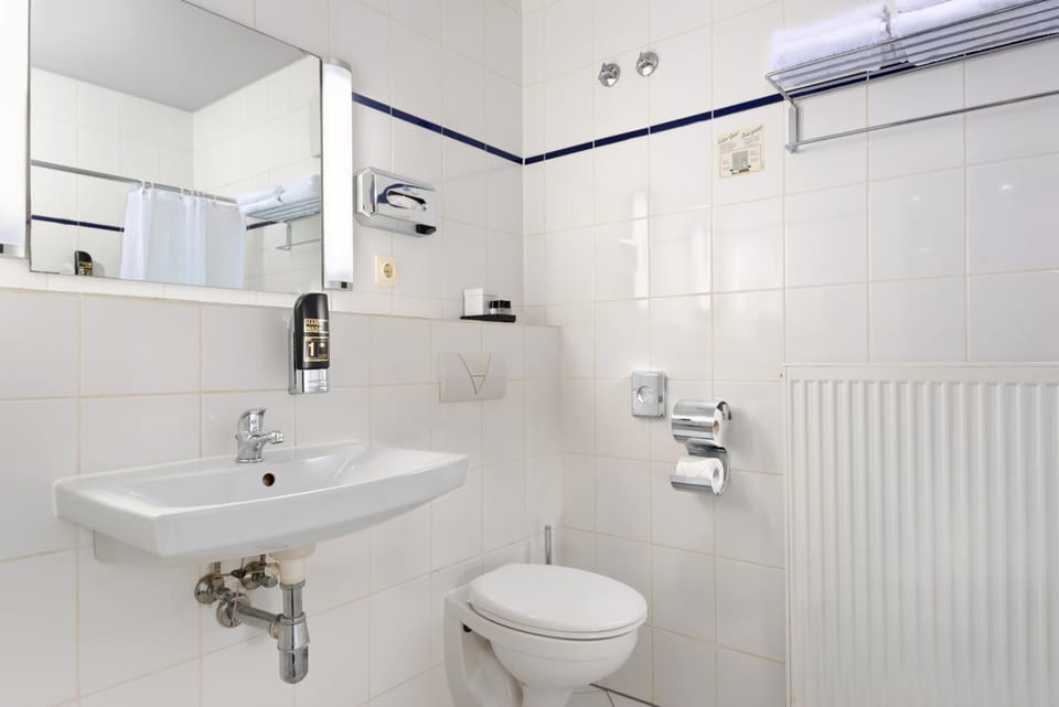 Toilet, Bathroom, bidet