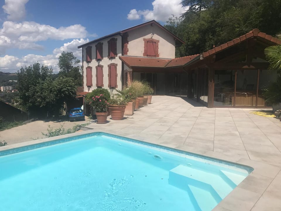 Property building, Pool view, Swimming pool, Swimming pool