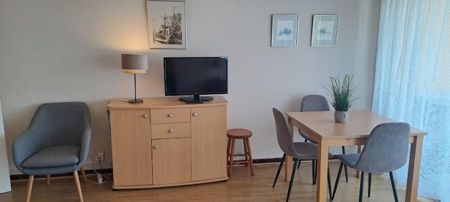 Appartement T1 central pour cures courts séjours Apartment in Dax