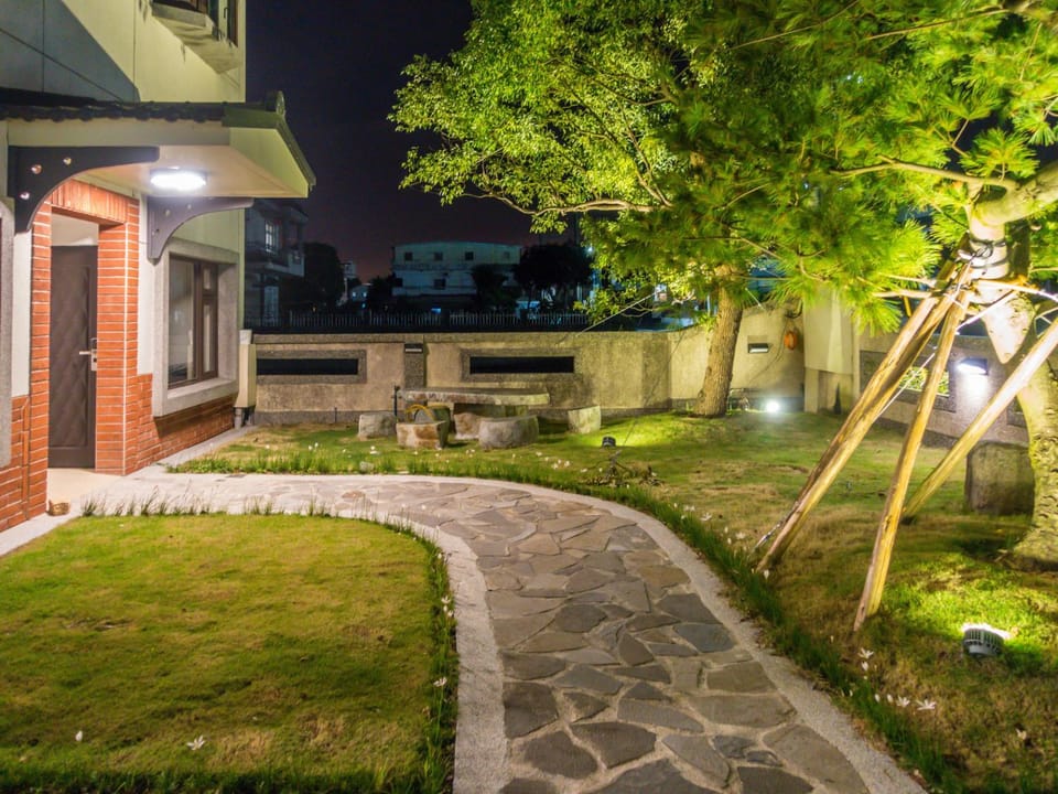 Property building, Natural landscape, Garden view