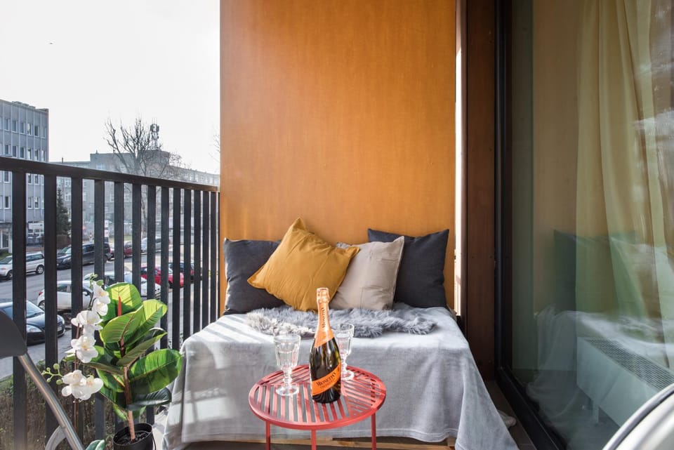 Day, Food and drinks, Photo of the whole room, Seating area, Dining area, Bedroom