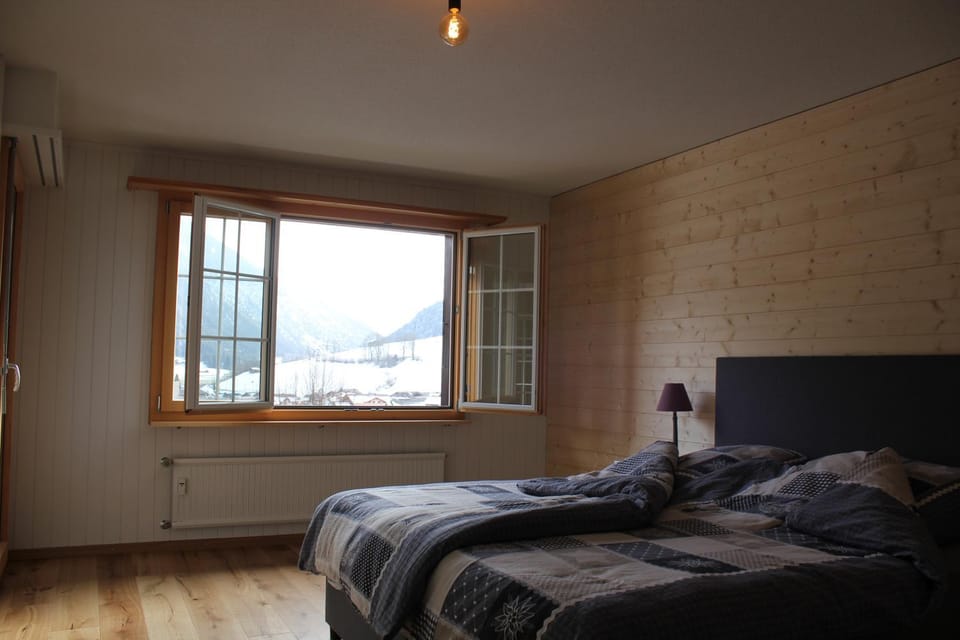 Bed, Photo of the whole room, Bedroom, Mountain view